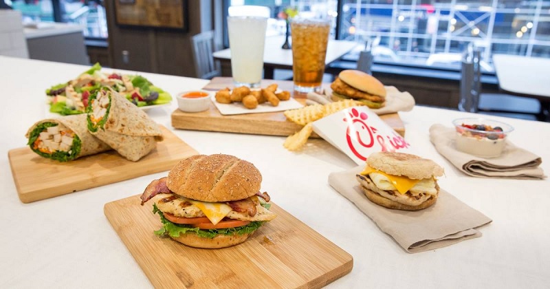 Does Chick Fil A Serve Lunch All Day